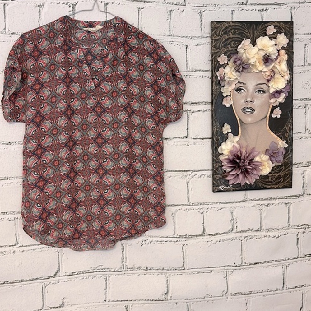 Pink Rose’s Pretty Blouse - Picture 4 of 6